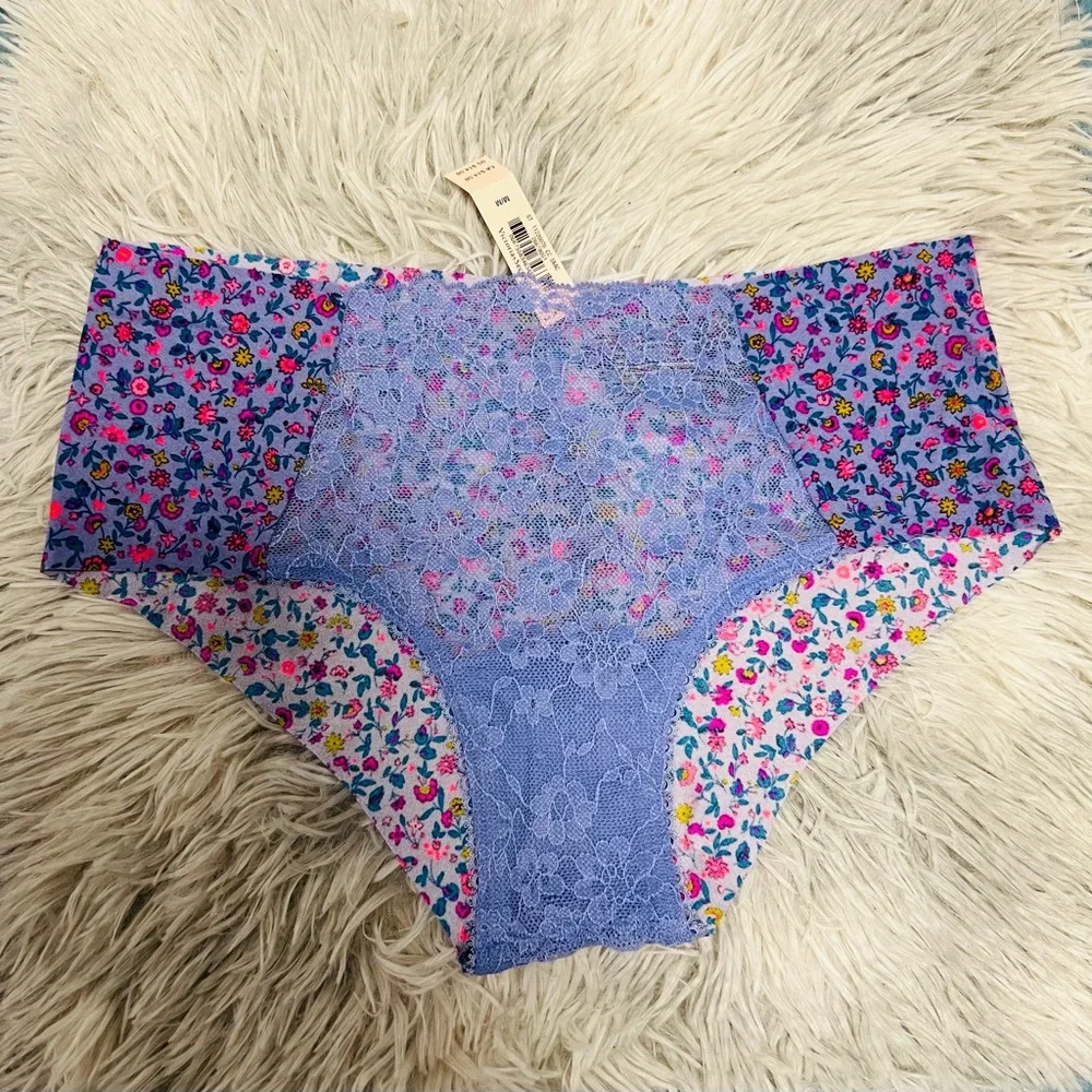 🌸Victoria's Secret Panties - Set of 3💜 - Picture 7 of 8